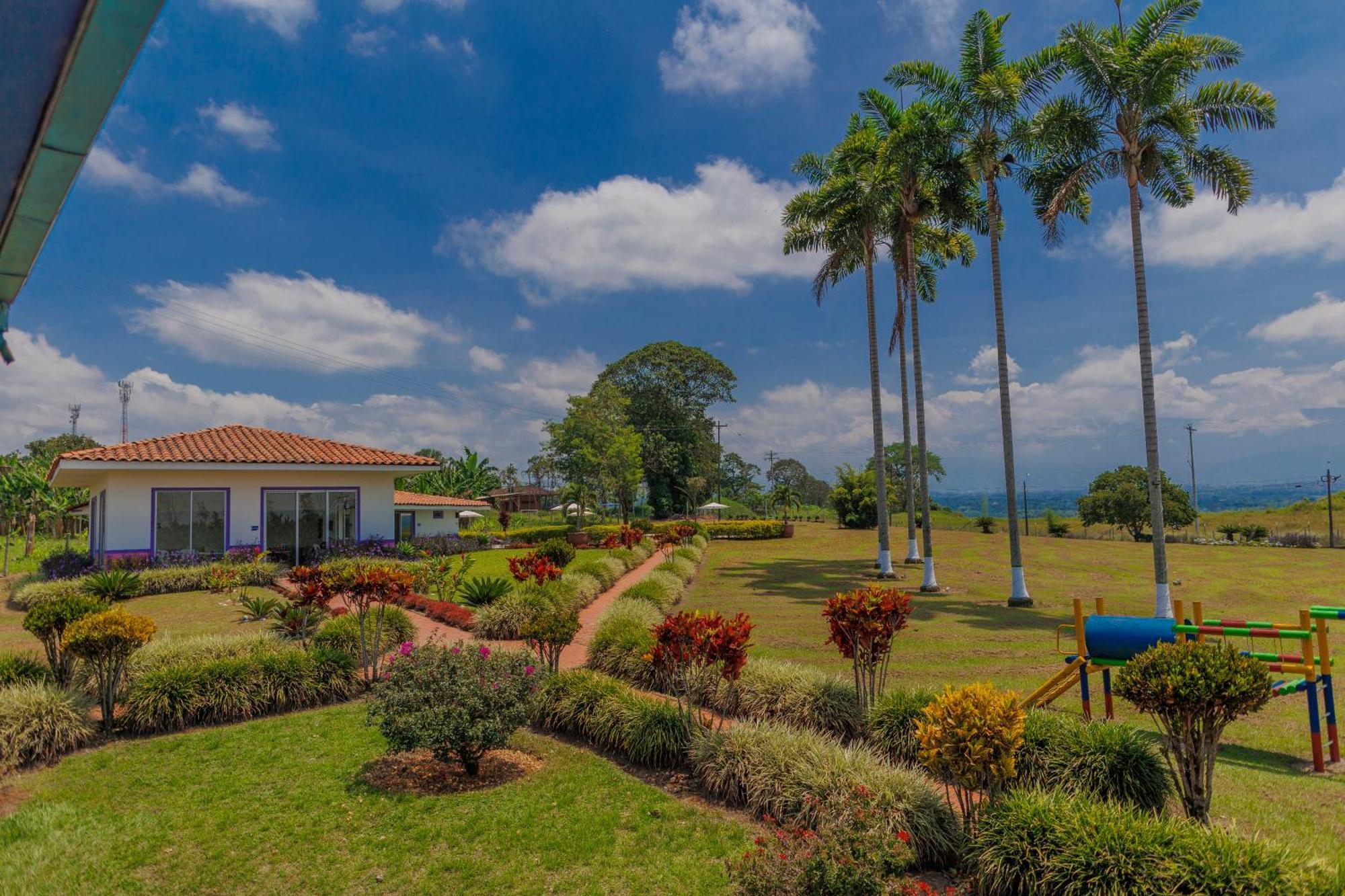 Hotel Arrayanes Del Quindio Montenegro Exterior photo