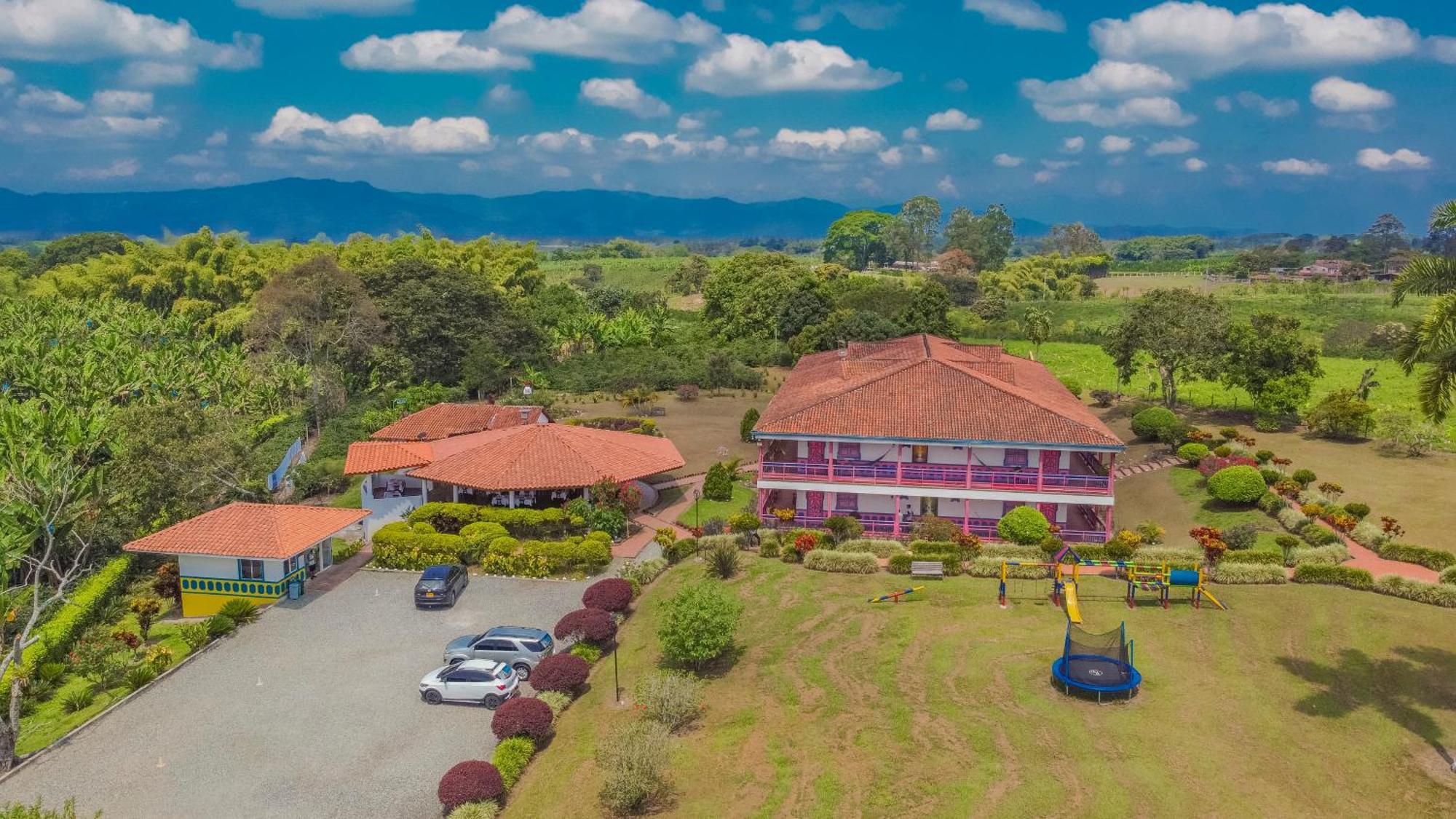 Hotel Arrayanes Del Quindio Montenegro Exterior photo